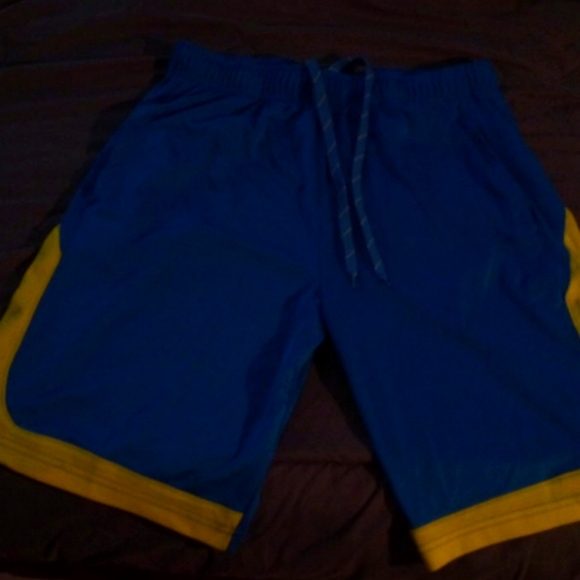 Shorts - Picture 1 of 3